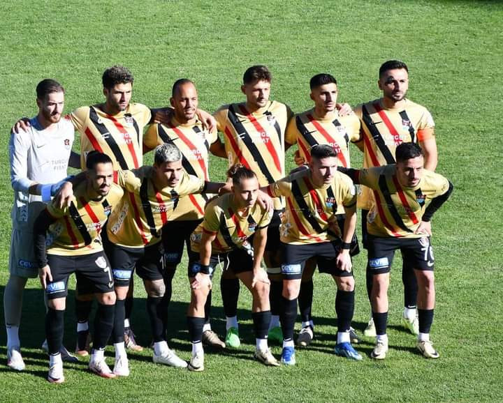 Van Spor Freni Patlamış Yokuş Aşağı İniyor 